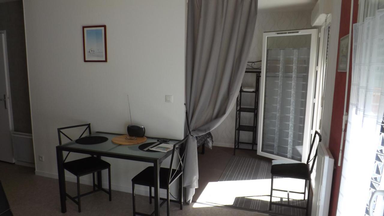 Appartement T2 ,Parking Prive,Terrasse, 10 Mns A Pieds De La Cite Corsaire Et Ses Plages Saint-Malo Eksteriør billede