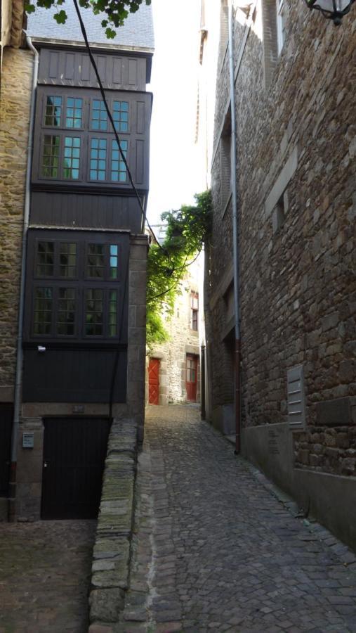 Appartement T2 ,Parking Prive,Terrasse, 10 Mns A Pieds De La Cite Corsaire Et Ses Plages Saint-Malo Eksteriør billede