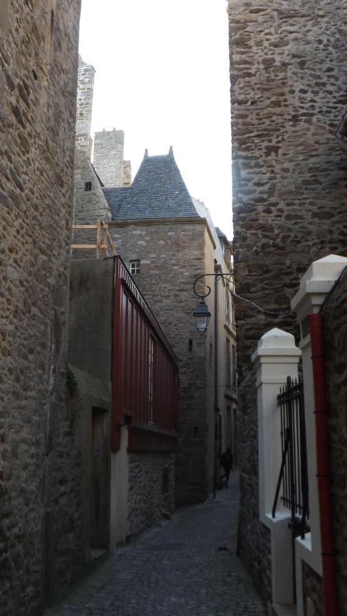 Appartement T2 ,Parking Prive,Terrasse, 10 Mns A Pieds De La Cite Corsaire Et Ses Plages Saint-Malo Eksteriør billede